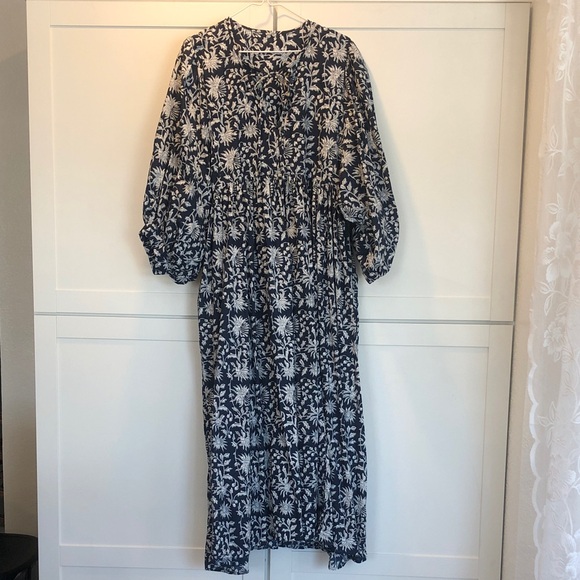 Navy and White Floral Block Print Maxi Dress with Balloon Sleeves and Pockets - Picture 2 of 8